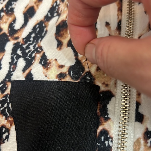 BEBE STRETCHY MIDI‎ DRESS - Picture 13 of 13